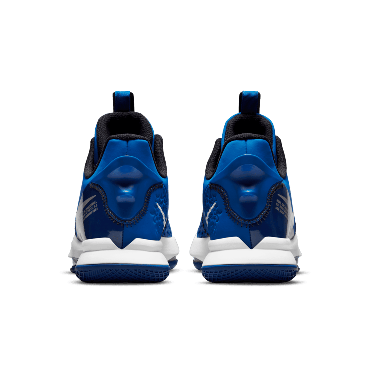 Nike LeBron Witness 5 Basketball Shoes Angle 3