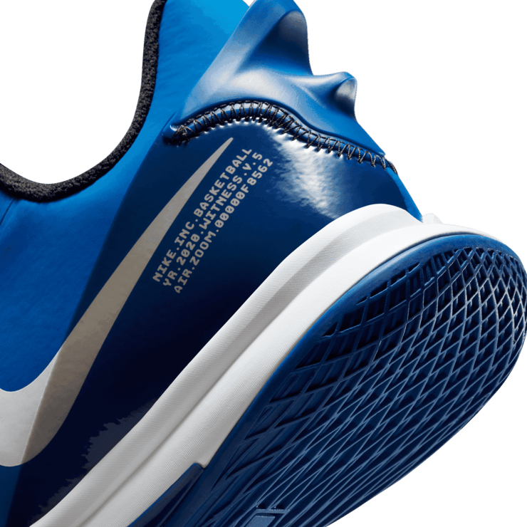 Nike LeBron Witness 5 Basketball Shoes Angle 5