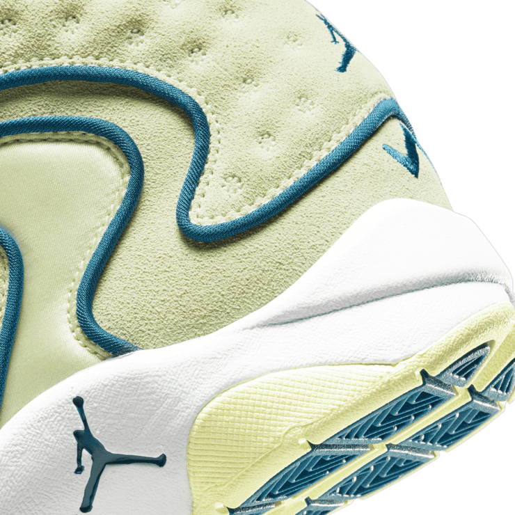 Air Jordan OG Shoes in Green Angle 5