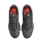 Nike Air Max Plus SE Shoes Angle 1