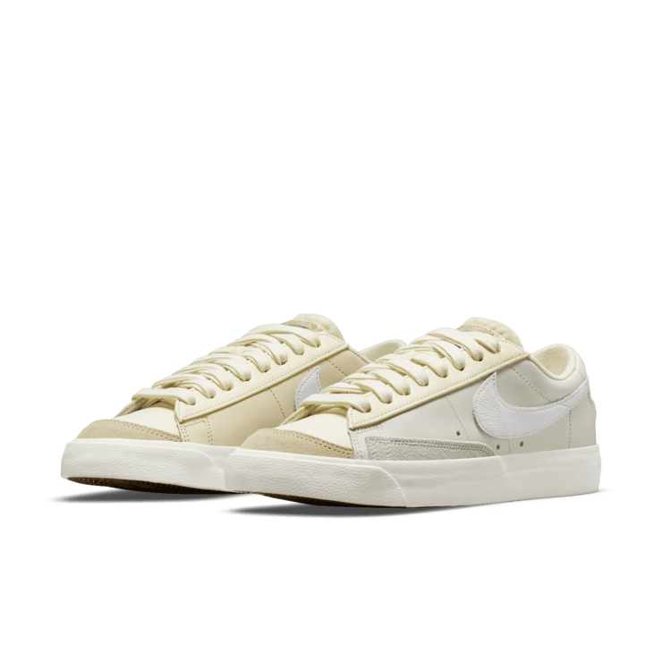 Nike Blazer Low '77 Shoes Angle 2