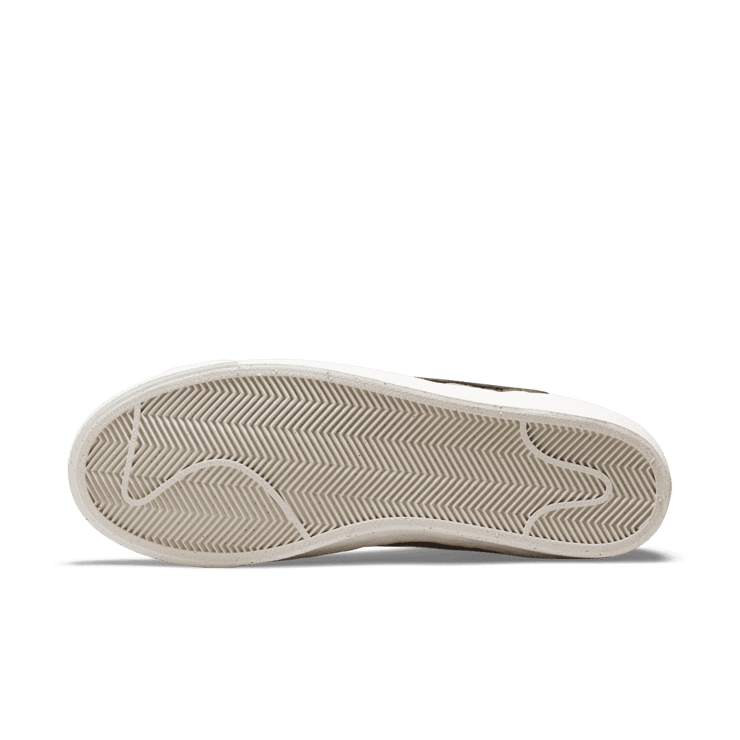 Nike Blazer Mid '77 Premium Shoes Angle 0