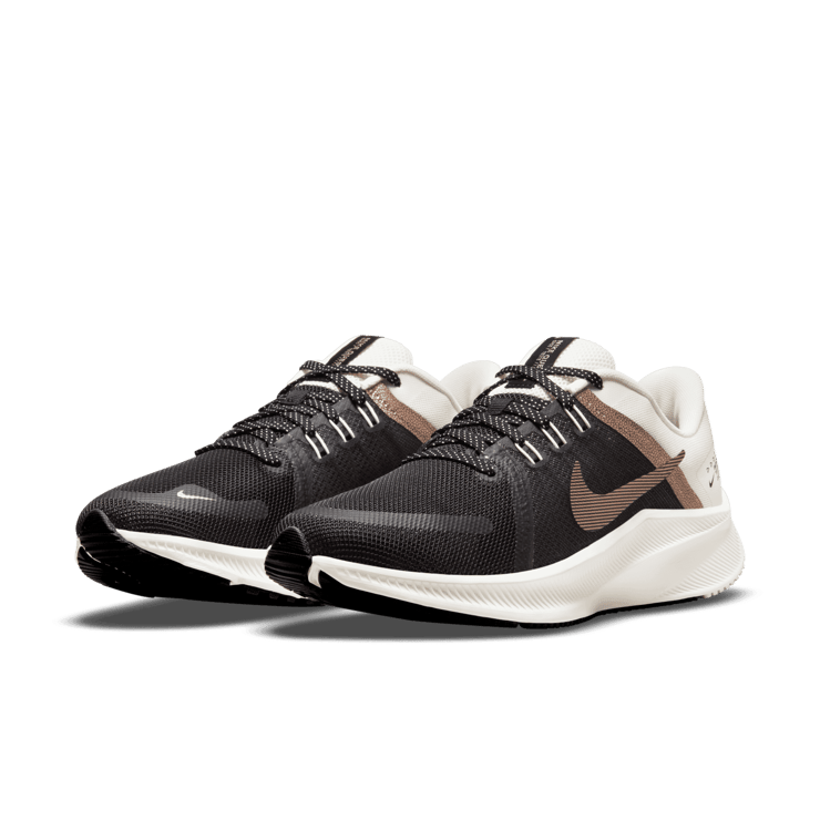 Nike Quest 4 Premium Road Running Shoes Angle 2