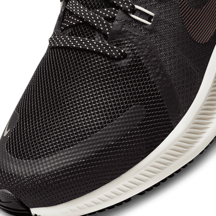 Nike Quest 4 Premium Road Running Shoes Angle 4