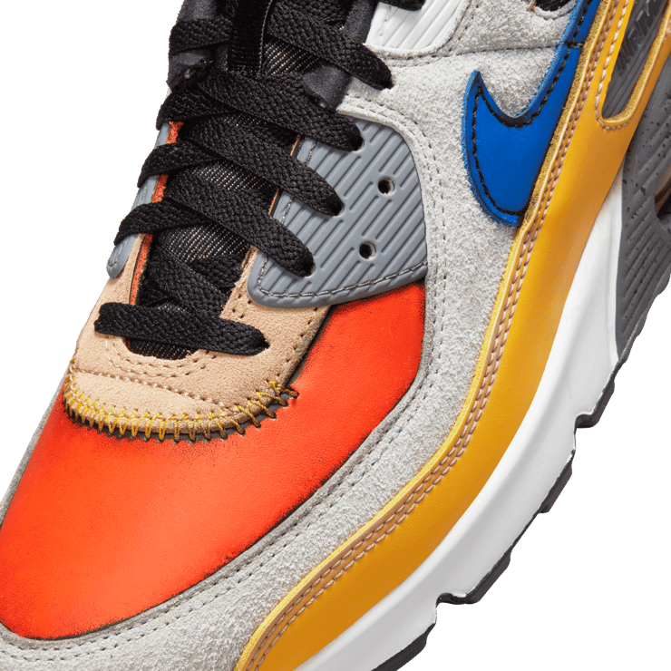 Nike Air Max 90 SE Shoes Angle 7
