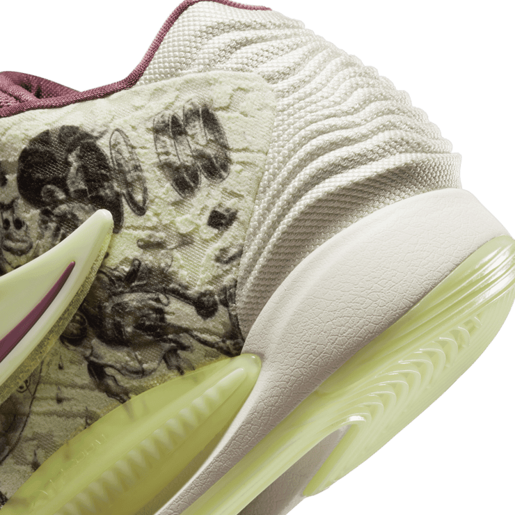 Nike KD14 Basketball Shoes Angle 5