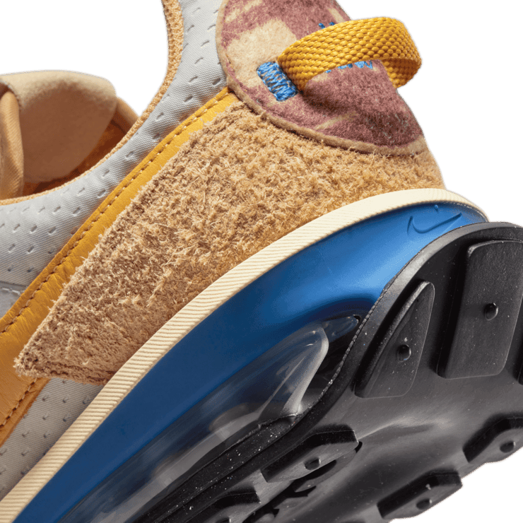 Nike Air Max Pre-Day Shoes Angle 5