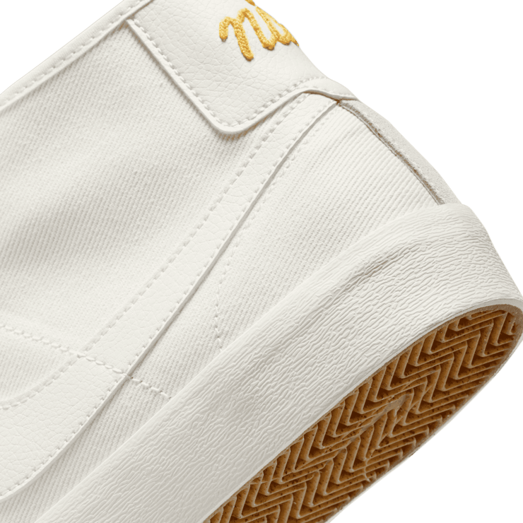 Nike SB BLZR Court Mid Premium Skate Shoes Angle 5