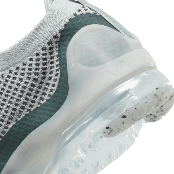 Nike Air VaporMax 2021 FK SE Shoes Angle 5