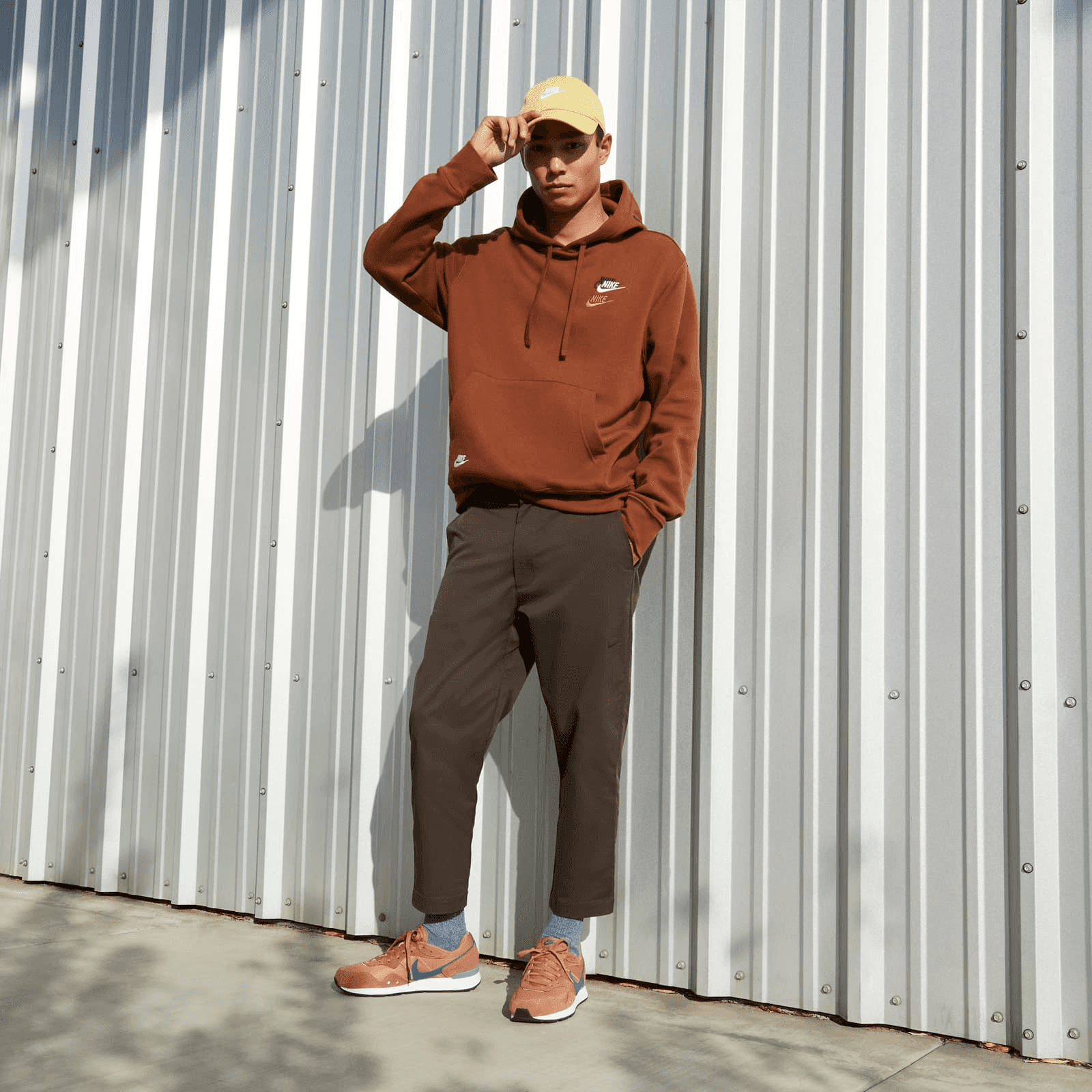 nike venture runner on foot