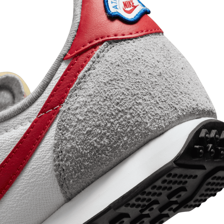 Nike Waffle Trainer 2 Shoes Angle 6