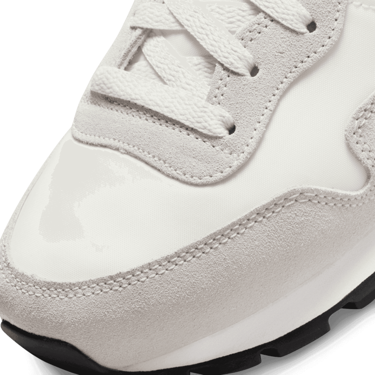 Nike Air Pegasus 83 Shoes Angle 4