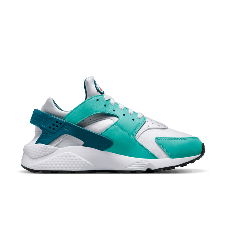 Nike Air Huarache Shoes Angle 1