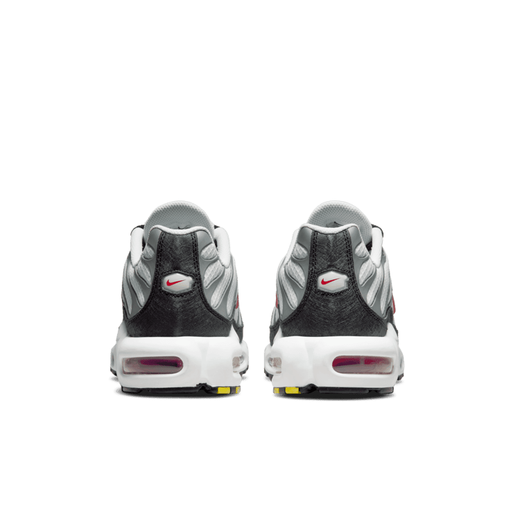 Nike Air Max Plus Shoes Angle 3