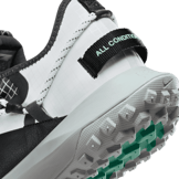 Nike ACG Mountain Fly Low SE Shoes Angle 5