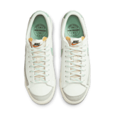 Nike Blazer Low '77 PRM Shoes Angle 1
