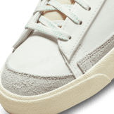 Nike Blazer Low '77 PRM Shoes Angle 4