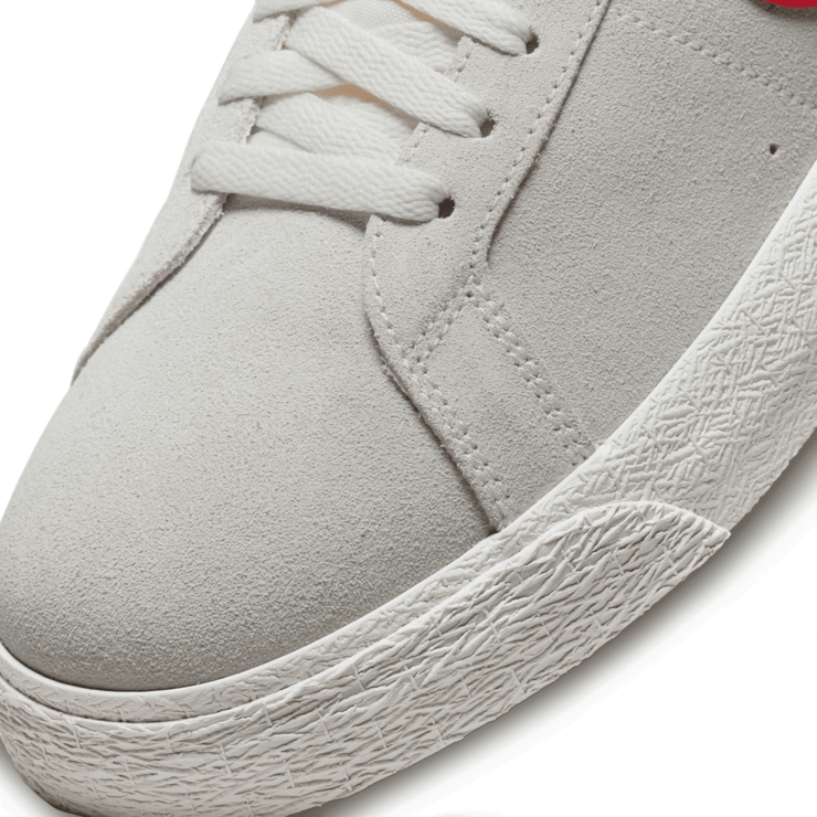 Nike SB Zoom Blazer Mid Skate Shoes Angle 5