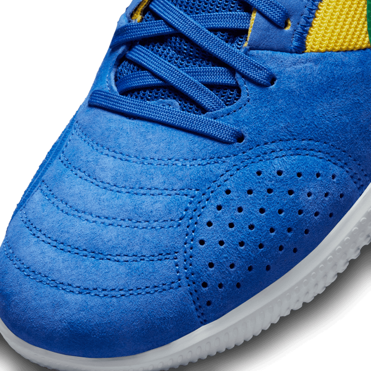 Nike Streetgato Soccer Shoes Angle 4
