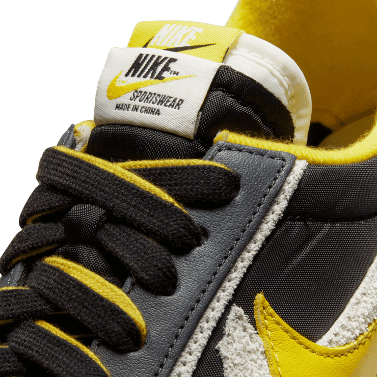 Nike LD Waffle sacai Undercover Bright Citron Angle 6