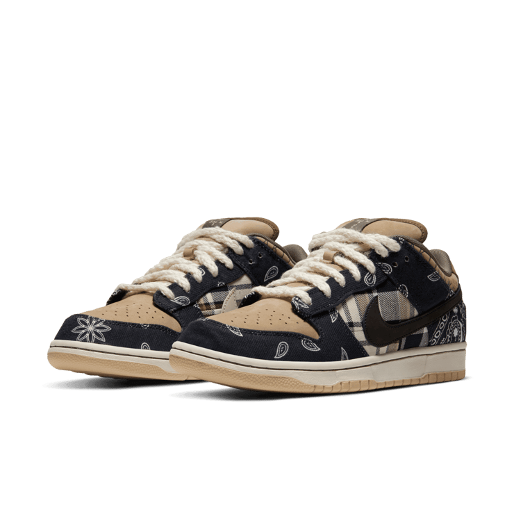 Nike SB Dunk Low Travis Scott Angle 2