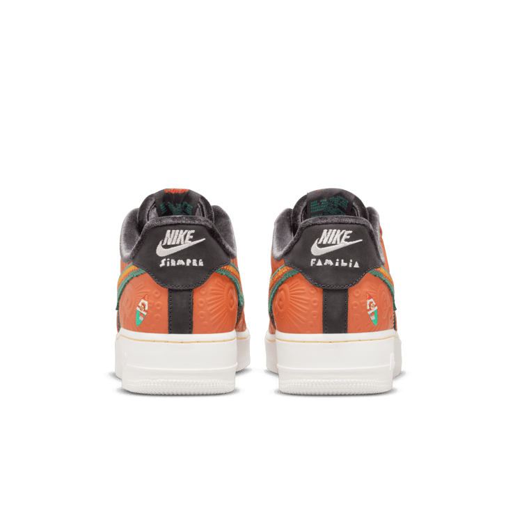 Nike Air Force 1 Low Siempre Familia Angle 3