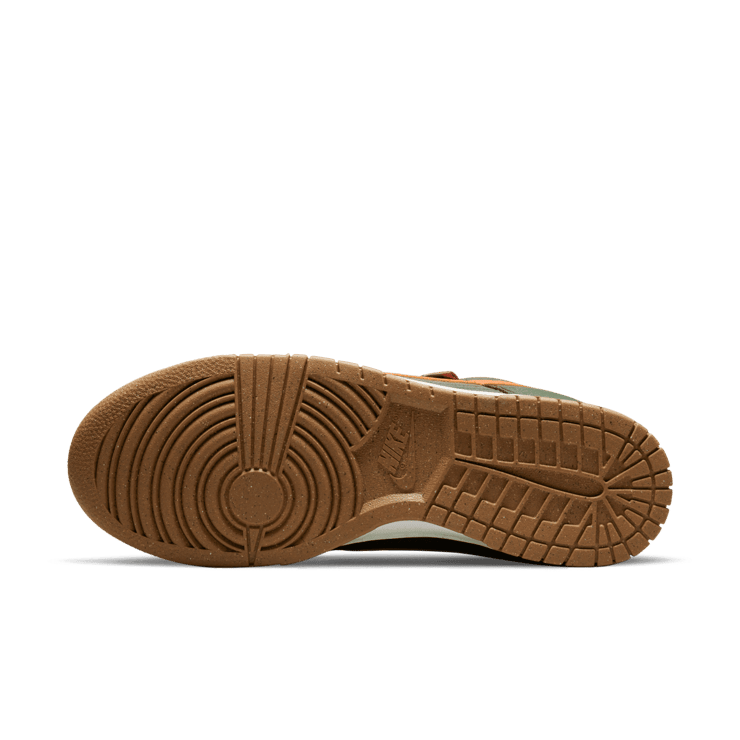 Nike Dunk Low Toasty Sequoia Angle 0