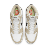 Nike Dunk High Toasty Rattan Angle 1