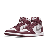 Jordan 1 Retro High OG Bordeaux Angle 2