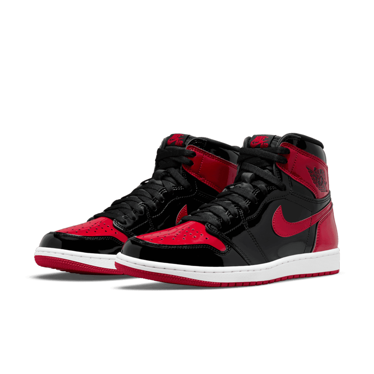 Black and red jordan 1 high hotsell
