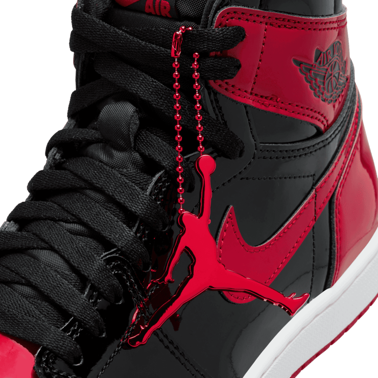 Air Jordan 1 High Patent Bred Angle 7