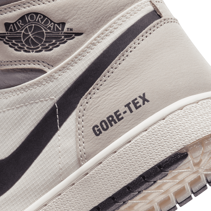 Air Jordan 1 Retro High Element Gore-Tex Light Bone Angle 5
