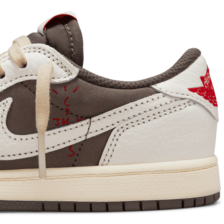 Jordan 1 Low Travis Scott Reverse Mocha Angle 8