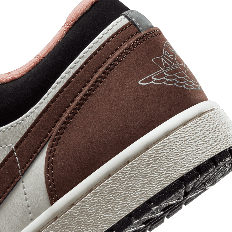 Jordan 1 Low Mocha Angle 5