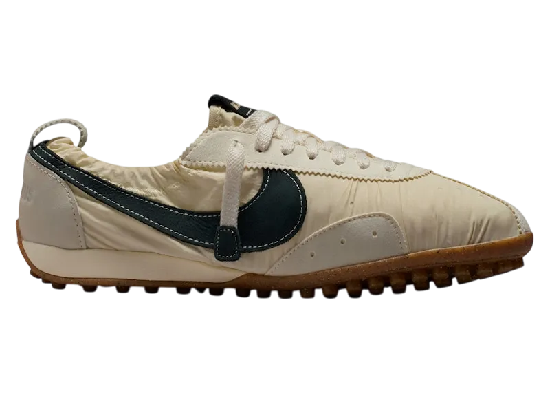 EU  Jacquemus × Nike Women's Moon Sho Moon Shoe Jacquemus + Nike by JACQUEMUS | Official website