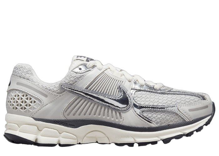 【限定価格セール！】 Nike Zoom Vomero 5 Photon Dust Chrome (W) - FD0884-025 スタイリング剤