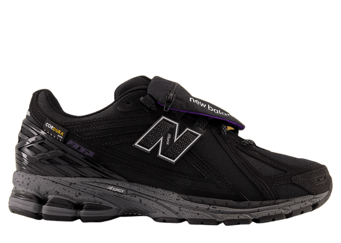 New Balance 1906R Cordura Pouch Black