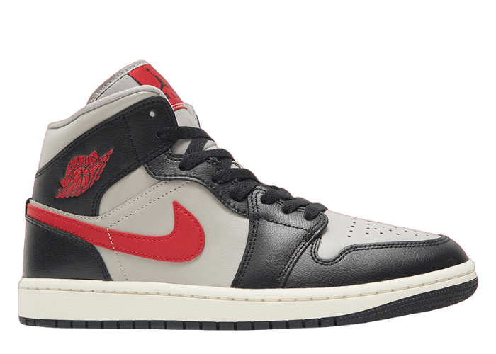 NIKE AIR JORDAN 1 BLACK GYMRED 新品未使用 スニダンで購入可｜Nike WMNS Air Jordan 1 Mid 