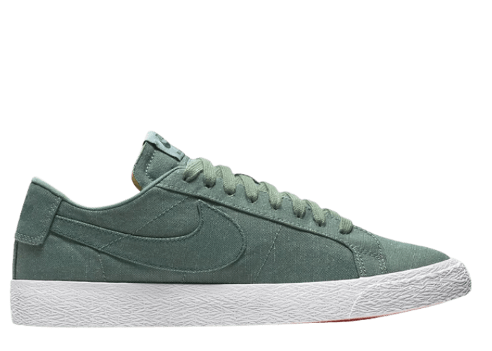 Nike SB Blazer Low Canvas Decon Clay Green