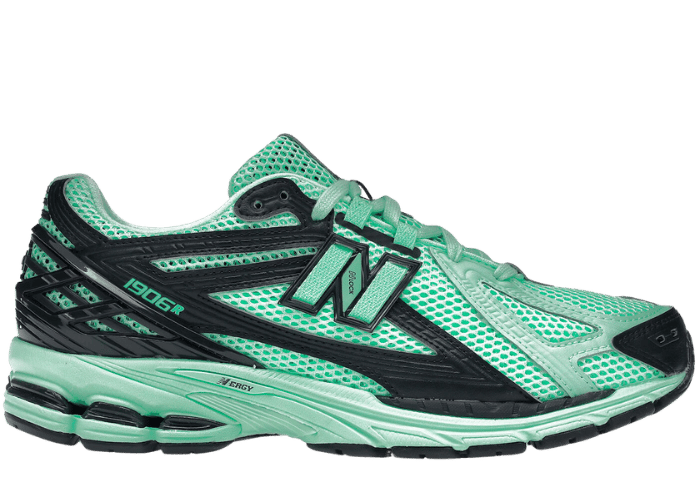 New Balance 1906R size? Exclusive Green Black