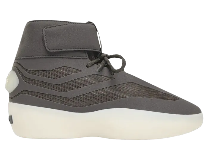 【adidas】FEAR OF GOD ATHLETICS II HIGH TOP バスケシューズ Fear of God Athletics 2 Basketball adidas - YouTube