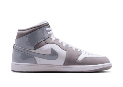 Air Jordan 1 Mid SE in White | HF3216-100