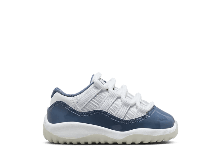 Baby blue jordan 11 low discount