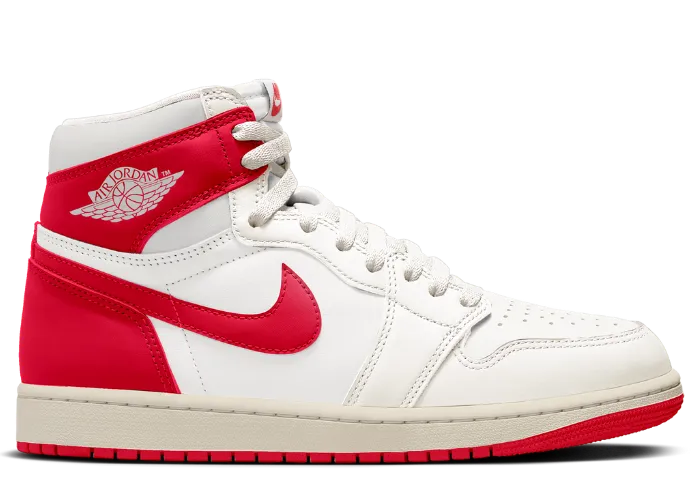 靴 Air Jordan 1 High OG Sail/University Red Air Jordan 1 High OG “Sail/University Red” Releases Holiday