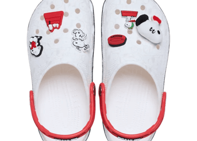 Crocs Classic Clog Peanuts Snoopy