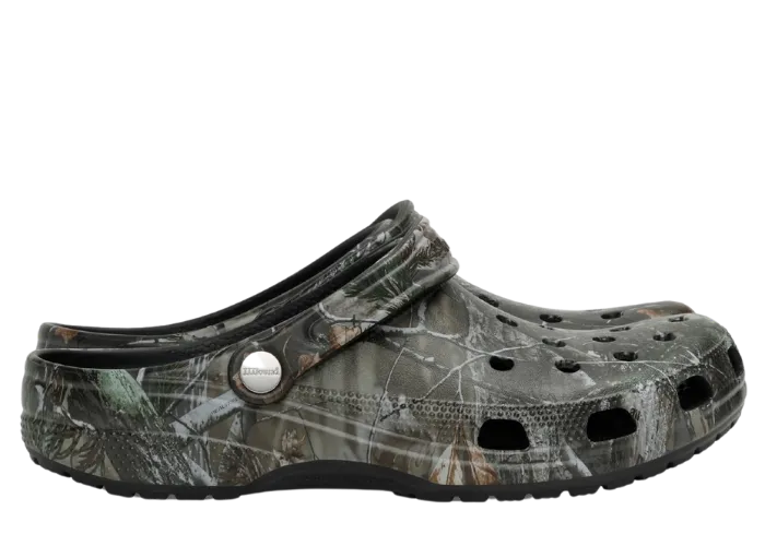 靴 jjjjound x crocs realtree US11 JJJJound's Realtree Camo Covered Crocs Collab