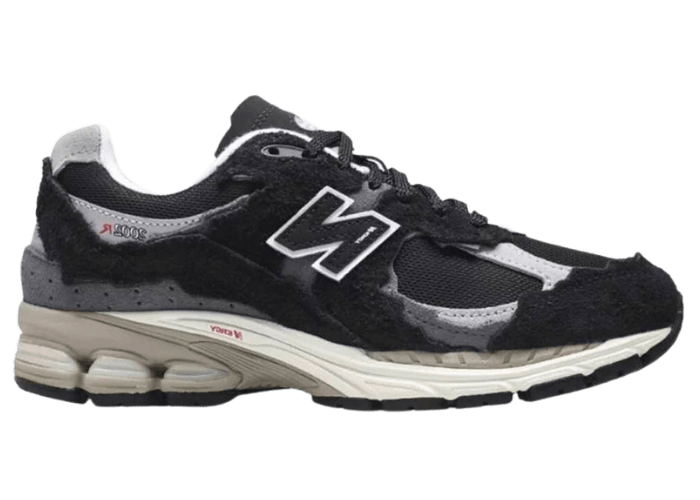 New Balance 2002R Protection Pack Black Grey