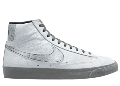 Nike Blazer Mid EMB Classics