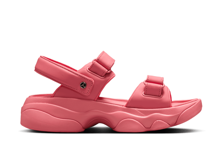 Jordan Deja Sandals in Pink | FN5036-601