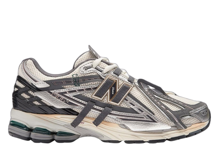 New Balance 1906A Sea Salt Metallic Silver